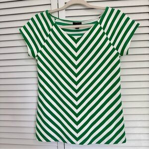 Ann Taylor Green and White Fitted Short Sleeve Tee